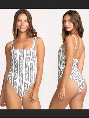 BILLABONG Wave Catcher Scoop Front One Piece Swimsuit